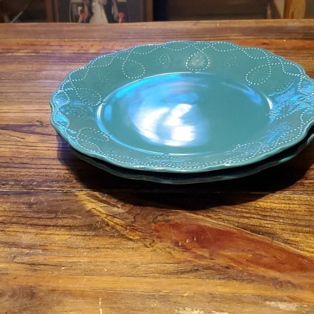 The Pioneer Woman Stoneware Teal Plates Set of 2 - Picture 5 of 5